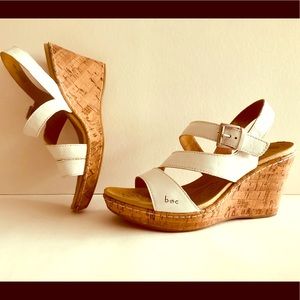 B.o.c Born white wedge leather sandals 9, cork